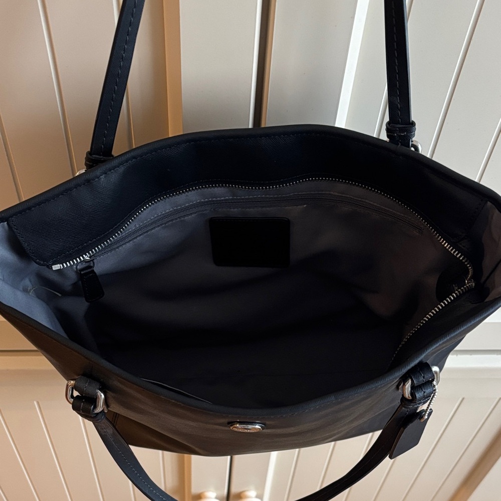 Coach Black Leather Purse - Picture 3 of 11
